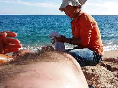 Unschuldig aussehendes russisches Mädchen braucht einen Schwanz in ihrer reife frauen free video engen Muschi