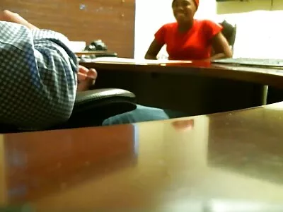 Mädchen mit kleinen Brüsten hat ein Date mit einem Mann, der sie ficken free porn reife frauen will