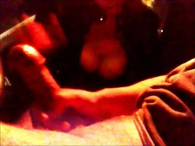 Vollbusige kostenlose reife frauen pornos Blondine von zierlichem Teen mit Strap-On behandelt