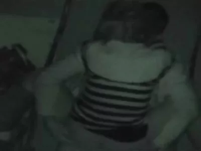 Schlanke Blondine lässt sich ihre reife damen kostenlos erotische videos haarlose Muschi lecken und ficken
