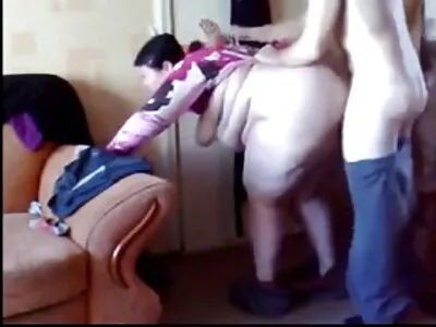 Frau nutzt ihre Chance für einen heißen lesbischen Akt reife frauen gratis video mit jugendlicher Angestellter
