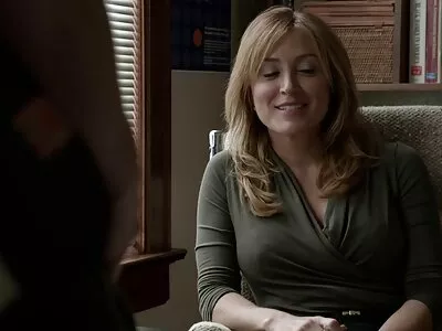 MILF Hottie gratis pornos alte weiber wird von einem geilen Kerl in ihre Muschi gefressen und gepflügt