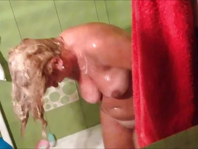 Latina-Arbeiterin wird von unverschämtem kostenlos porno reife frauen glatzköpfigem Chef brutal gedehnt