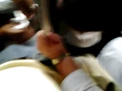 Asiatische Hure muss harten sex reif gratis Schwanz gut lutschen, um salziges Sperma zu extrahieren