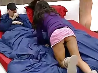 Die entzückende Brünette macht sich bei sex reif gratis diesem Casting-Couch-Interview großartig