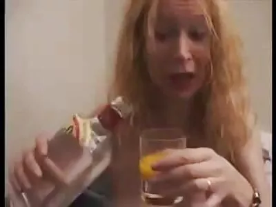 Fellow befriedigt Verlangen nach Fußfetisch dank hübscher GF free porno reife