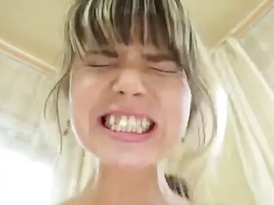 Footsie-Blondine geile reife frauen kostenlos Rossella Visconti verführt einen wunderbaren jungen Mann